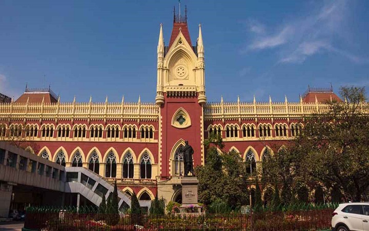 ২৬ হাজার শিক্ষকের চাকরি বাতিলের আদেশ স্থগিত