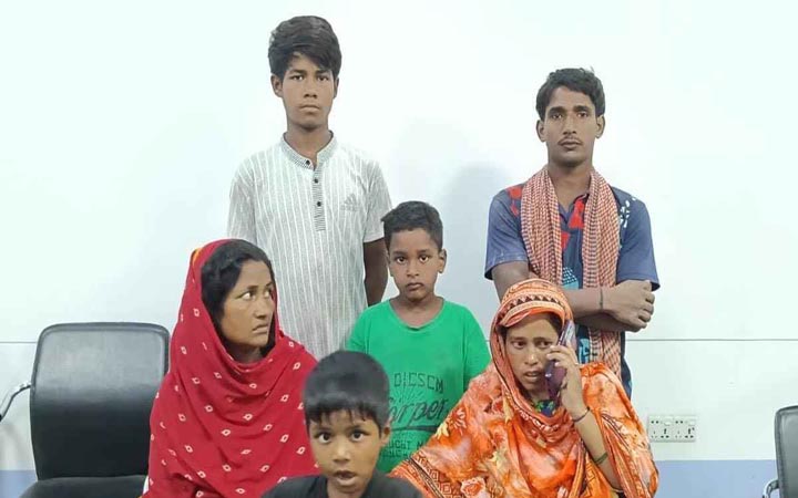 বাংলাদেশি হিসেবে পুশ ইন করা ৬ ভারতীয় নাগরিক আটক