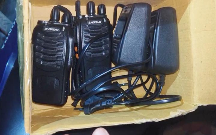 সোনামসজিদ সীমান্তে ভারতীয় ওয়াকিটকি জব্দ