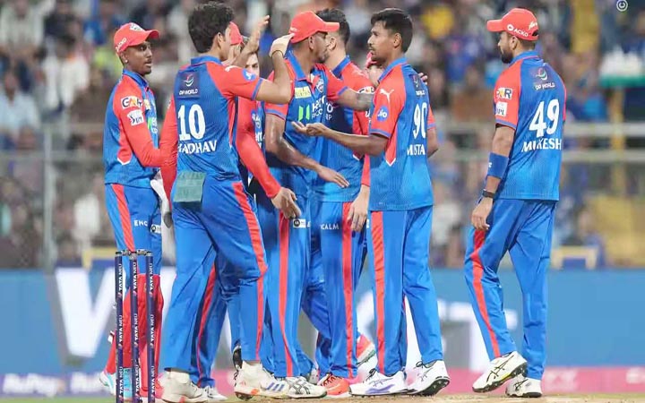 মুস্তাফিজদের দিল্লিকে বিদায় করে প্লে-অফে মুম্বাই