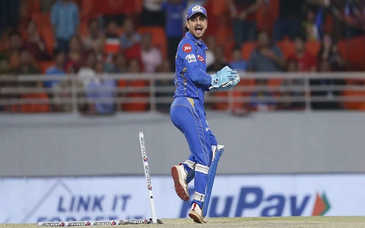 নিয়ম ভেঙে শাস্তি পেলেন ইশান