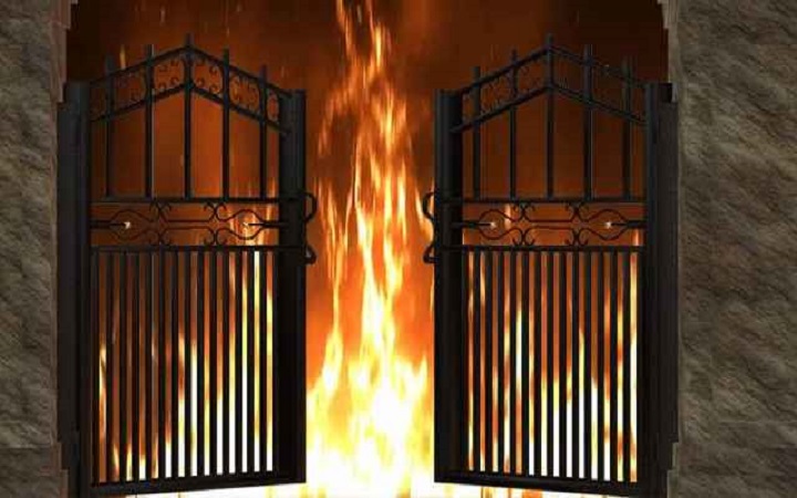 জাহান্নামের প্রতিবন্ধক ১১ আমল