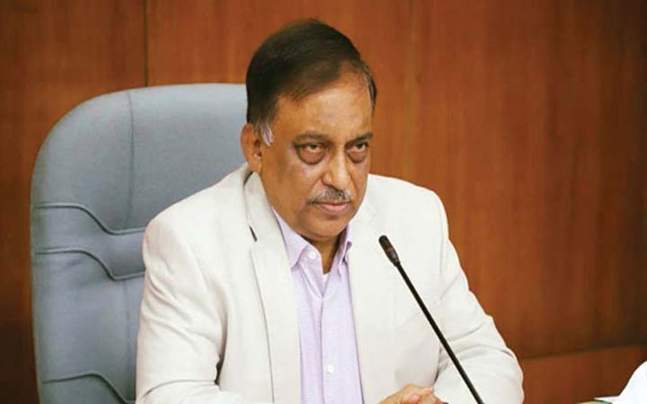 করোনা নেগেটিভ হলেও আইসোলেশনে স্বরাষ্ট্রমন্ত্রী