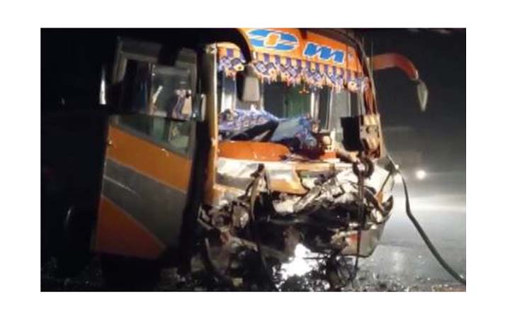 গুজরাটে সড়ক দুর্ঘটনায়  নিহত ৯, আহত ৩২