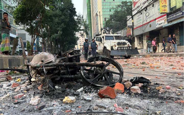 নয়াপল্টনে সংঘর্ষে পুলিশ সদস্য নিহত