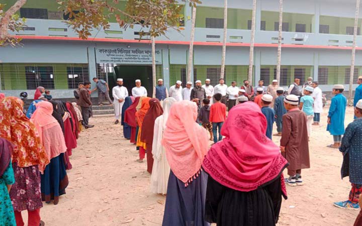 কাকডাঙ্গা সিনিয়র ফাজিল মাদ্রাসায় আন্তর্জাতিক মাতৃভাষা দিবস পালিত