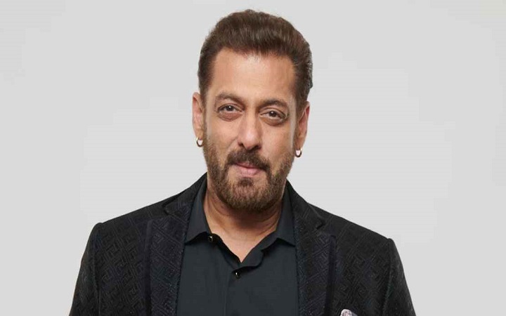 পাকিস্তানে নিষিদ্ধ সালমান!