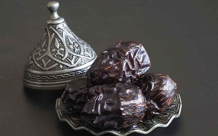 মদিনার খেজুর নিয়ে যা বলেছেন নবীজি