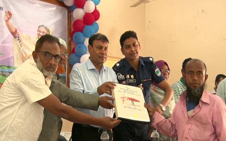 কুষ্টিয়া জেলাকে ভূমি-গৃহহীনমুক্ত করতে ১৩৮টি জমিসহ ঘর প্রদান