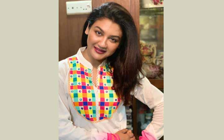 মাদ্রিদ চলচ্চিত্র উৎসবে সেরা অভিনেত্রী  জয়া