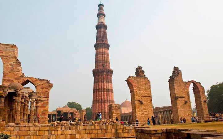 দিল্লির কুতুব মিনার প্রাঙ্গণেও এবার পূজার অধিকার চান হিন্দু অ্যাক্টিভিস্টরা