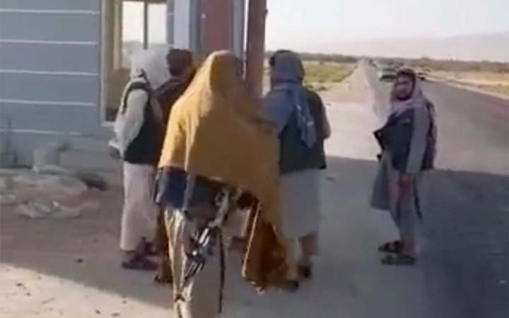 ৬ষ্ঠ প্রাদেশিক রাজধানী দখল তালেবানের