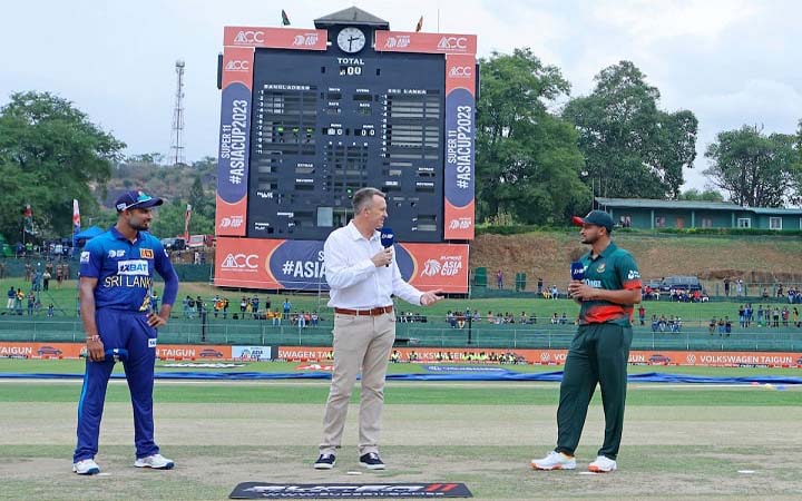 টসে জিতে ফিল্ডিংয়ে বাংলাদেশ