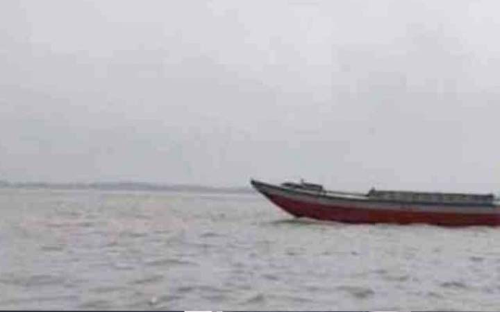 সুনামগঞ্জে নৌকাডুবিতে নিখোঁজ ৩