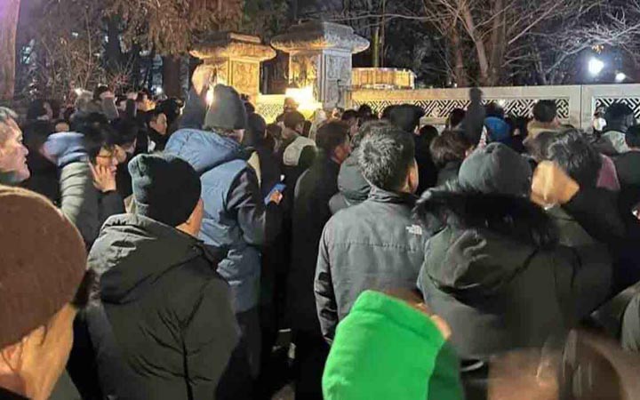 সামরিক আইন রোধে দক্ষিণ কোরিয়ার সংসদে ভোট