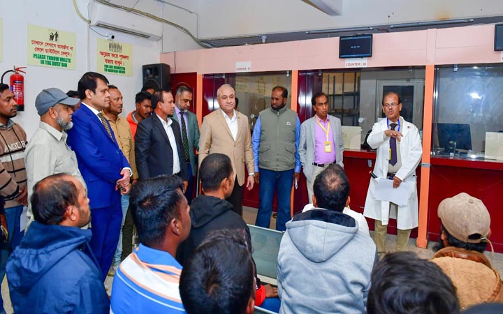 কুয়েতে প্রবাসীদের প্রাথমিক স্বাস্থ্য পরীক্ষা ও পরামর্শ প্রদান