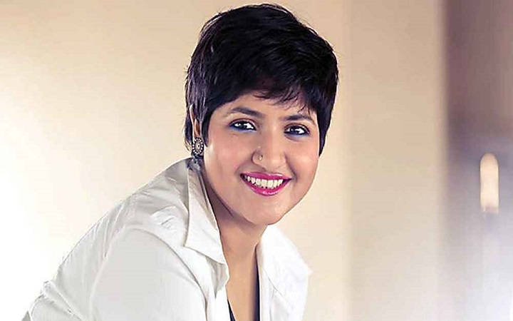 মঞ্চে হেনস্তার শিকার জনপ্রিয় গায়িকা, গ্রেফতার এক