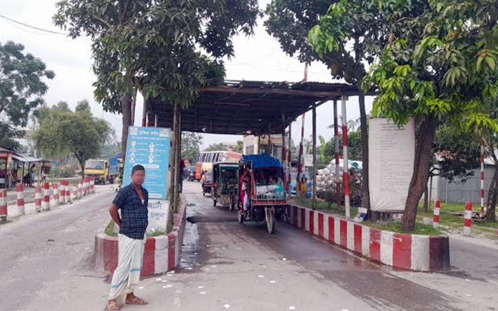তিস্তা টোল প্লাজায় ছিনতাইয়ের অভিযোগে গ্রেপ্তার ২
