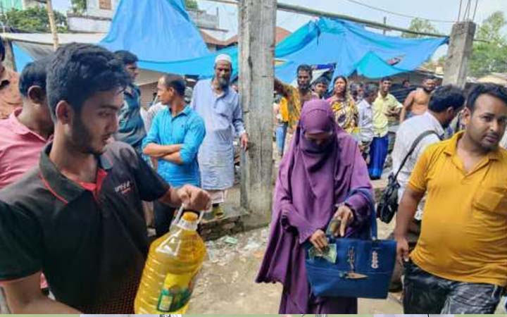 পাবনায় আরো ৪ হাজার লিটার তেল জব্দ