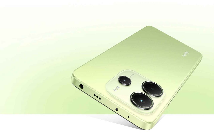 পানিতে পড়লেও এই ফোনের কিছুই হবে না