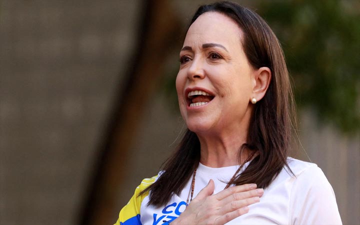 শান্তিতে নোবেলজয়ী মারিয়া কানারো মাচাদোর ‘কালো দিক’