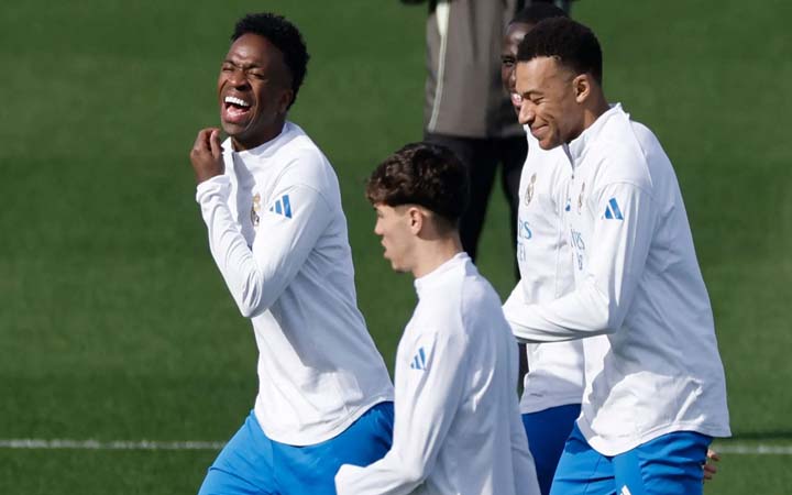 বেনফিকা ম্যাচের আগে দুঃসংবাদ পেল রিয়াল মাদ্রিদ