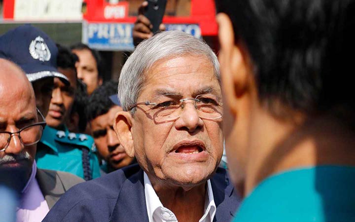 মির্জা ফখরুলকে ৯ মামলায় শ্যোন অ্যারেস্ট
