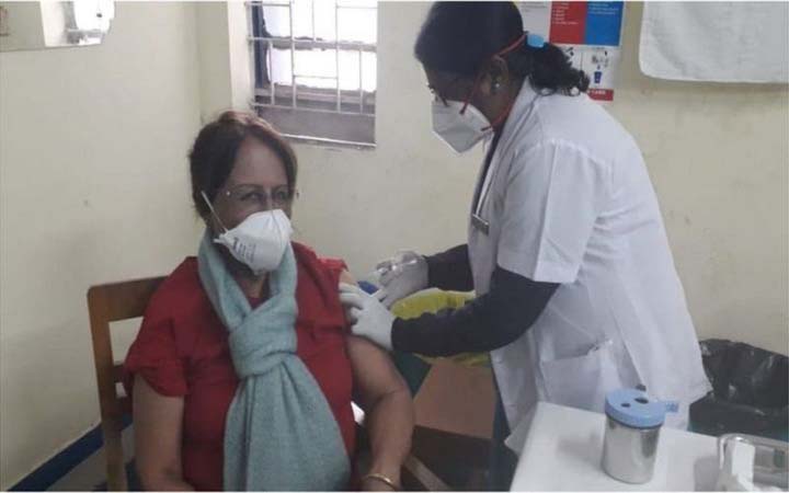 ভারতে  করোনা ভ্যাকসিন নিয়ে সাড়ে ৪০০ মানুষ অসুস্থ