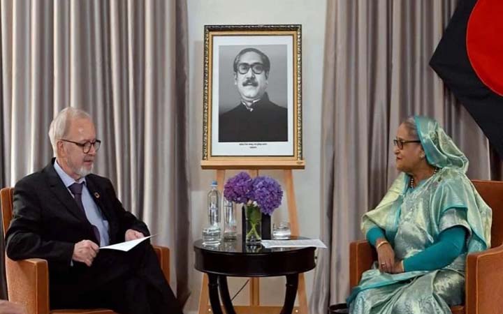 ওষুধ ও ভ্যাকসিন উৎপাদনে বৈচিত্র্য আনতে ইইউ'র প্রচেষ্টায় সহায়তা করতে পারে বাংলাদেশ : ইআইবি প্রেসিডেন্টকে প্রধানমন্ত্রী
