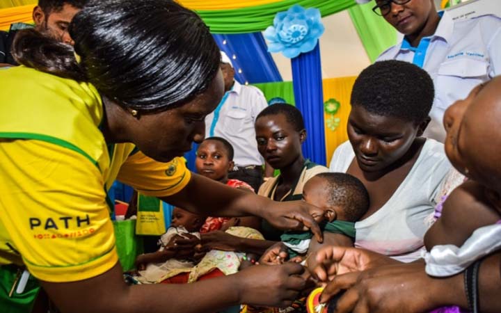 ম্যালেরিয়ার টিকা অনুমোদন দিল বিশ্ব স্বাস্থ্য সংস্থা