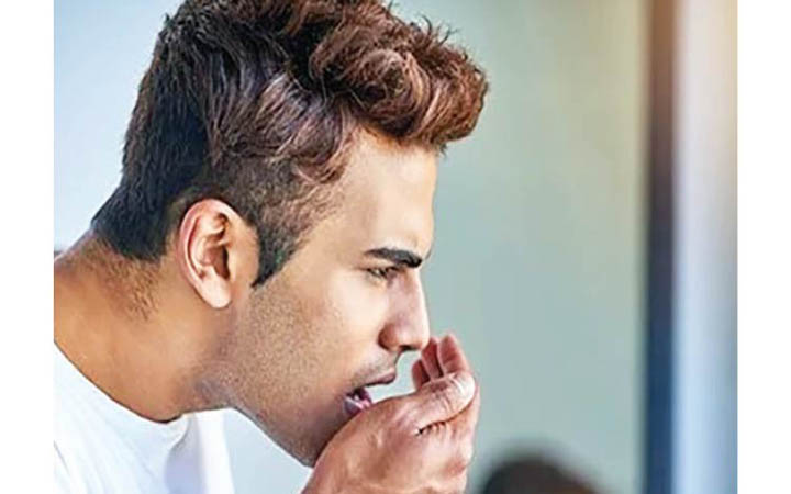 মুখের দুর্গন্ধ দূর করার উপায়