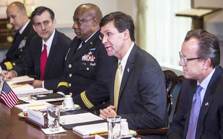 সৌদির প্রতিরক্ষা ব্যবস্থা জোরদার করতে আরো সেনা পাঠাচ্ছেন ট্রাম্প