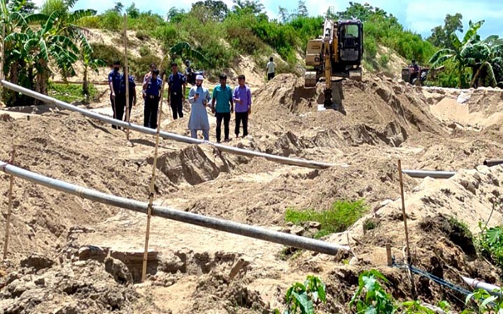 কুলাউড়ায় অবৈধভাবে বালু উত্তোলন করায় লাখ টাকা জরিমানা