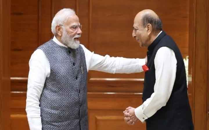 ঢাকার বার্তা নিয়ে মোদির কাছে দীনেশ ত্রিবেদী, যে আলোচনা হল