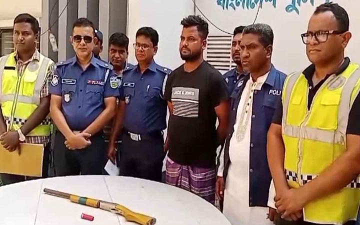 ময়মনসিংহে হত্যা মামলার আসামি অস্ত্রসহ গ্রেফতার