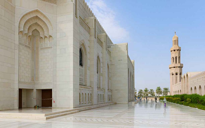 ১২ শ্রেণির মানুষকে ‘উম্মত নয়’ বলেছেন নবীজি