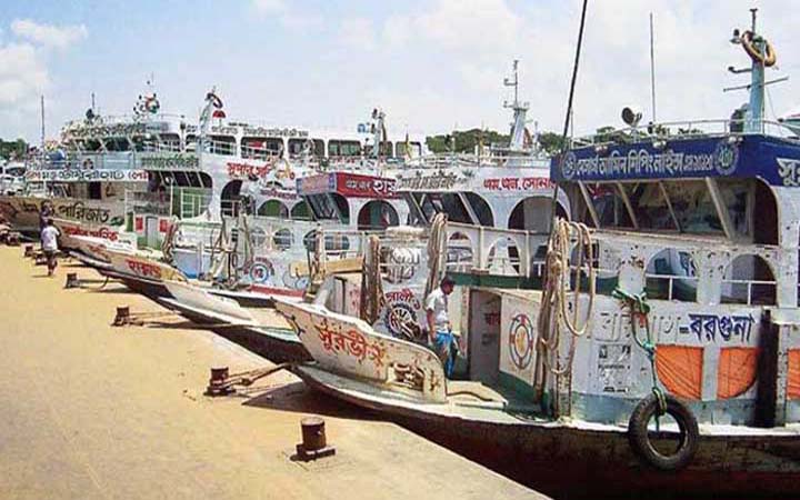 ১১ দফা দাবিতে নৌযান শ্রমিকদের ধর্মঘট