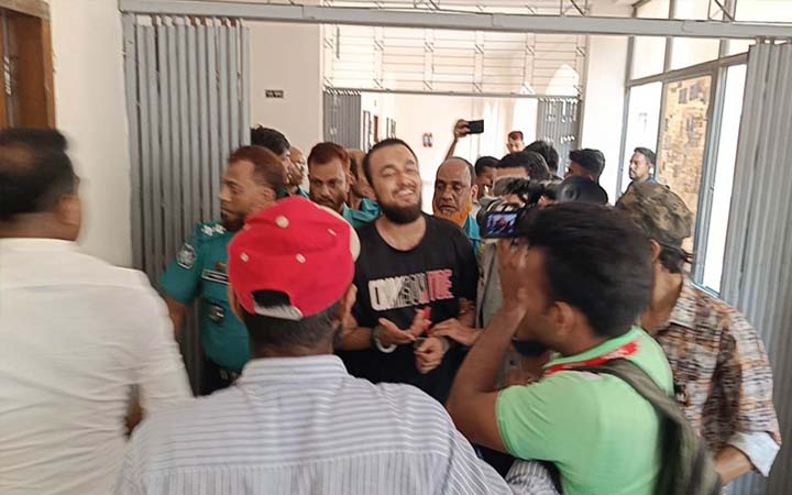 গায়ক নোবেল একদিনের রিমান্ডে