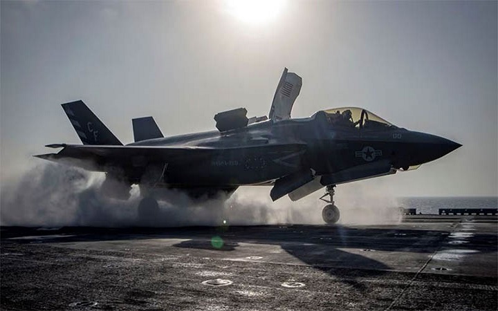 যুক্তরাষ্ট্রে এফ-৩৫ সামরিক জেটের ধ্বংসাবশেষ উদ্ধার