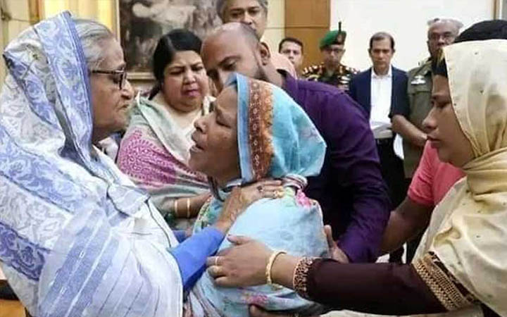 সহিংসতায় নিহত সাইমনের মা পেলেন প্রধানমন্ত্রীর আর্থিক সহায়তা