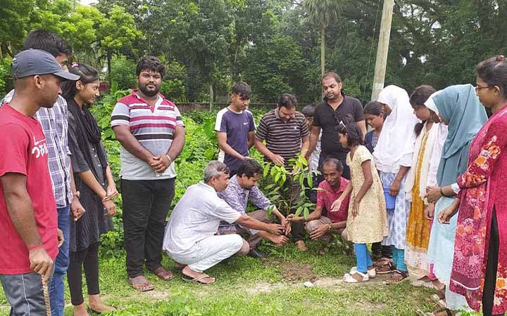 রাজবাড়ীতে বৃক্ষরোপণ কর্মসূচি