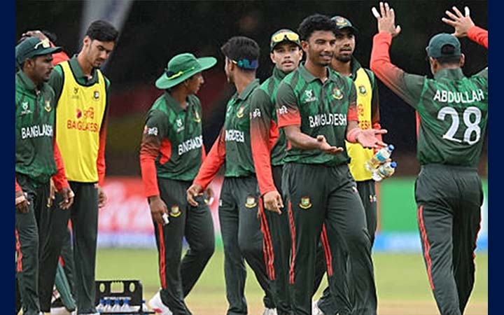 টাইগার পেসারদের দাপটে ২৩৮ রানে থামল ভারত