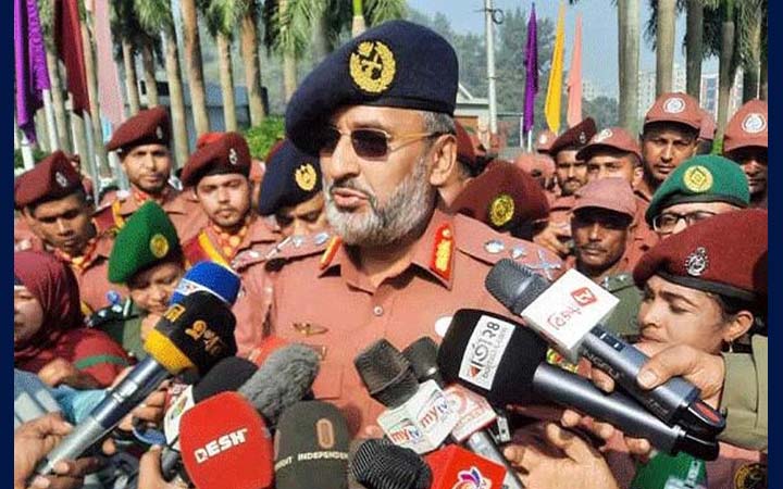 রাজধানীর একাধিক ভোটকেন্দ্র পরিদর্শন আনসার মহাপরিচালকের