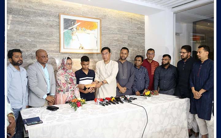 শহীদ আব্দুল্লাহর ক্যান্সার আক্রান্ত ভাইয়ের চিকিৎসায় প্রধানমন্ত্রীর সহায়তা