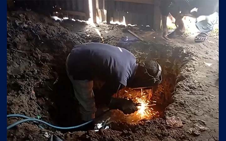 টঙ্গীর মরকুনে অবৈধ গ্যাস সংযোগ বিচ্ছিন্ন