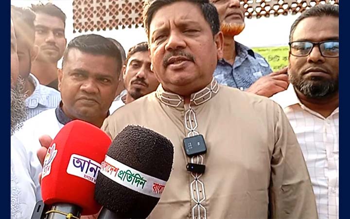 রাস্তার পাশে কোনো ময়লা থাকবে না : গাজীপুর সিটির প্রশাসক