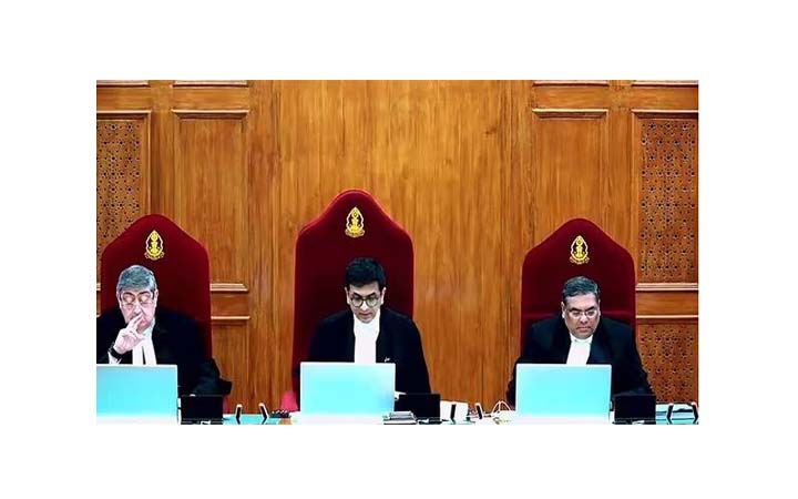 কাশ্মিরে ‘মানবাধিকার লঙ্ঘন’ নিয়ে কমিটি করার সুপারিশ সুপ্রিম কোর্টের বিচারপতির