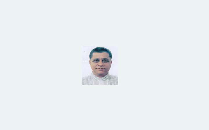 'দালাল' বলে সিনিয়র কর্মকর্তাকে লাঞ্চিত করল কুবি কর্মকর্তা