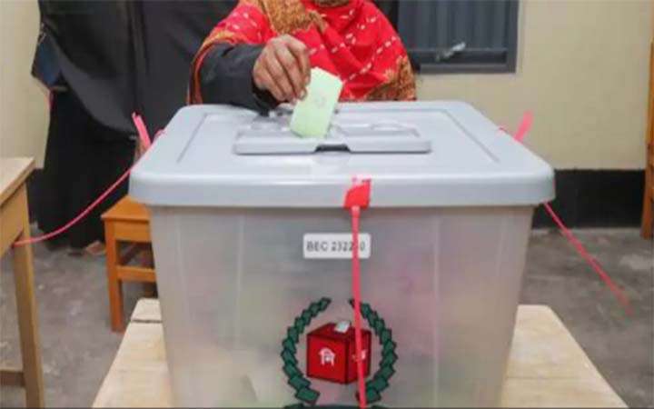 যশোর-৬ ও বগুড়া-১ আসনে উপনির্বাচনে ভোট গ্রহণ চলছে