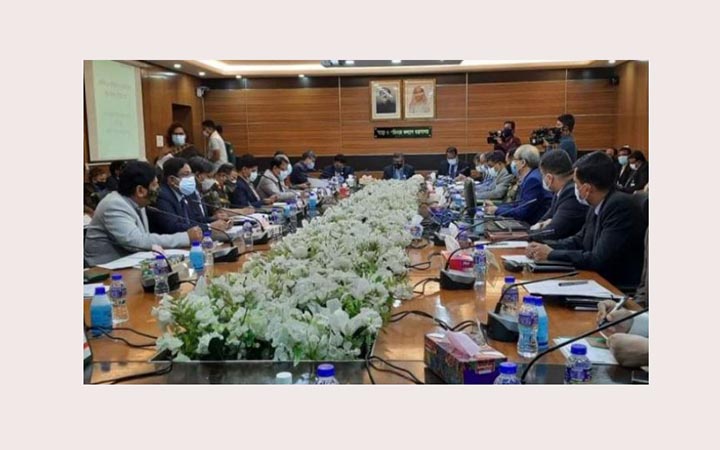 ‘নো ভ্যাকসিন, নো সার্ভিস’